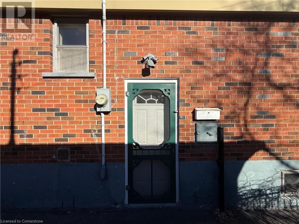 2137 N Mount Forest Drive N, Burlington, Ontario  L7P 1H6 - Photo 4 - 40688199