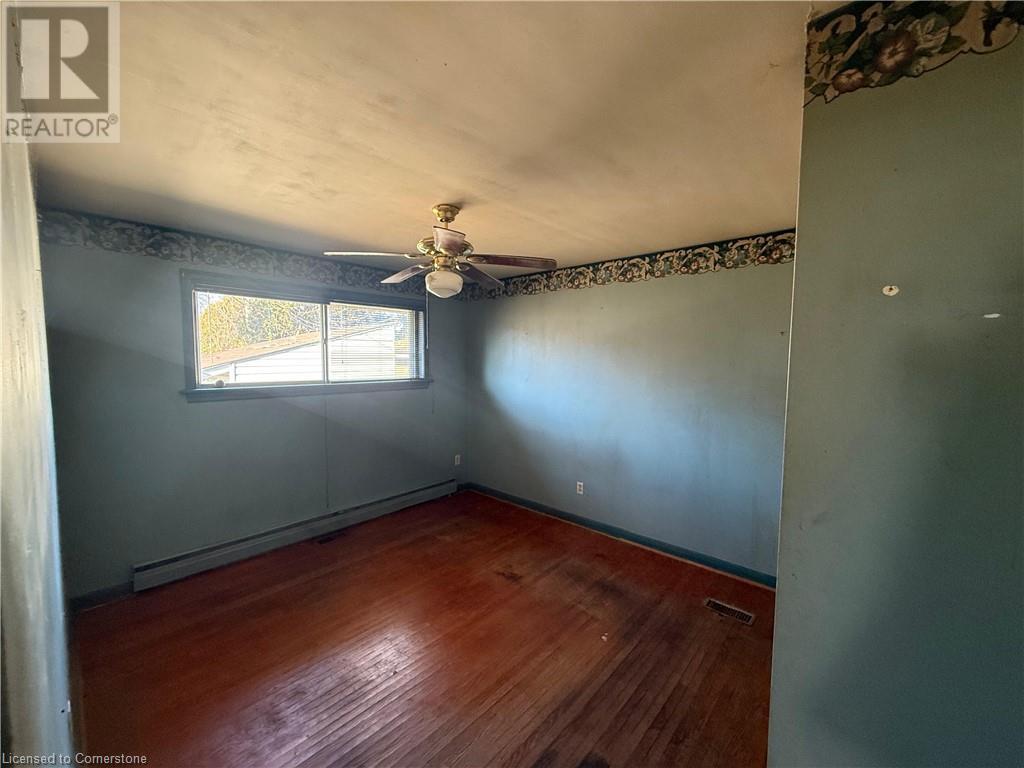 2137 N Mount Forest Drive N, Burlington, Ontario  L7P 1H6 - Photo 5 - 40688199