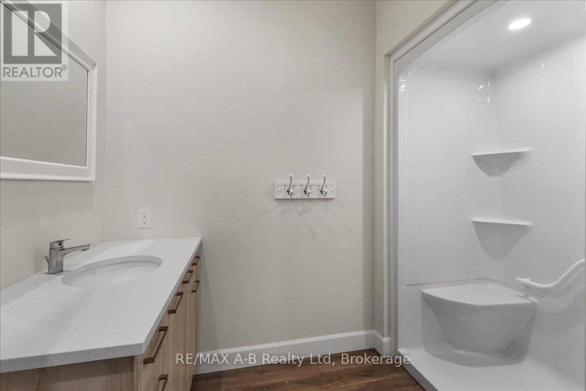 Unit 4 - 43 Upper Thames Lane, West Perth, Ontario  N0K 1N0 - Photo 11 - X11910105