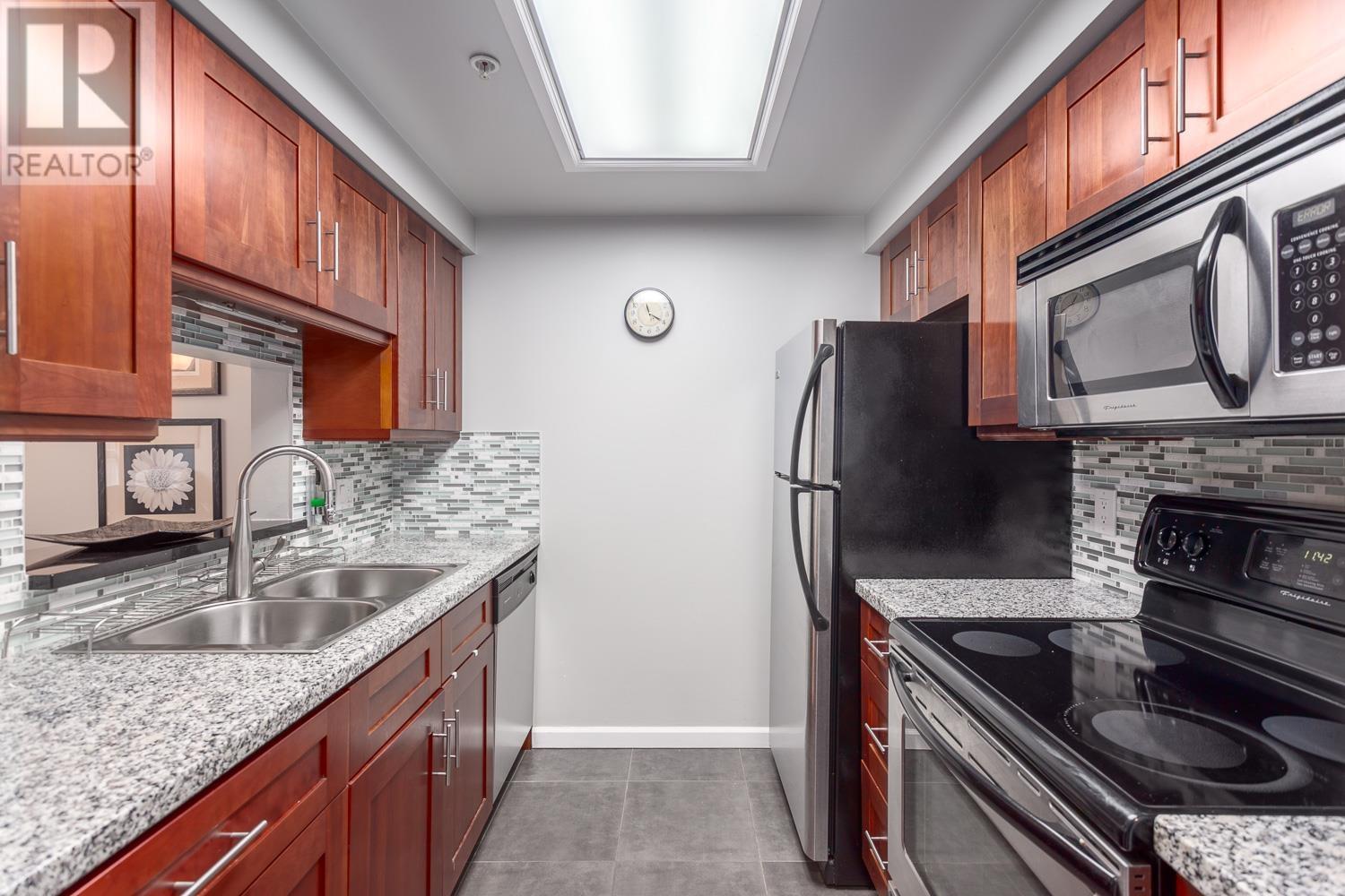 Listing Picture 10 of 27 : 505 1338 HOMER STREET, Vancouver / 溫哥華 - 魯藝地產 Yvonne Lu Group - MLS Medallion Club Member