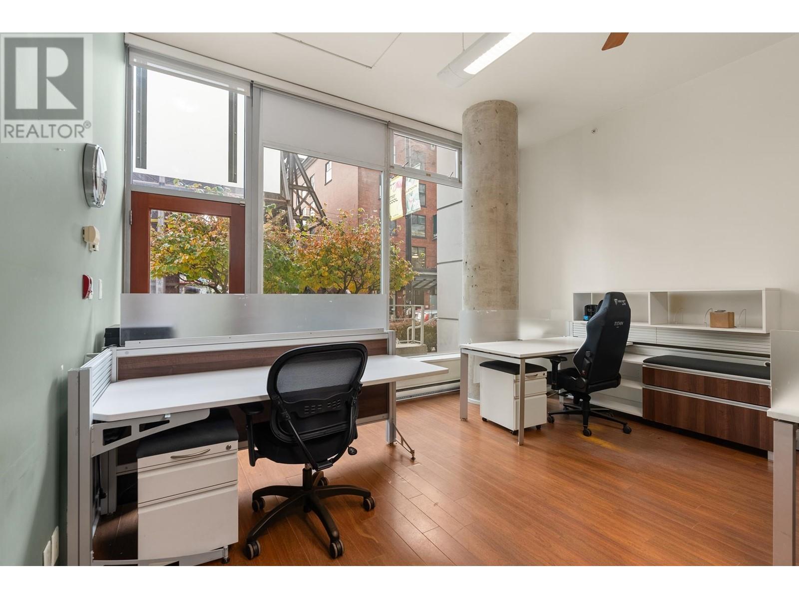 Listing Picture 22 of 30 : 817 CAMBIE STREET, Vancouver / 溫哥華 - 魯藝地產 Yvonne Lu Group - MLS Medallion Club Member