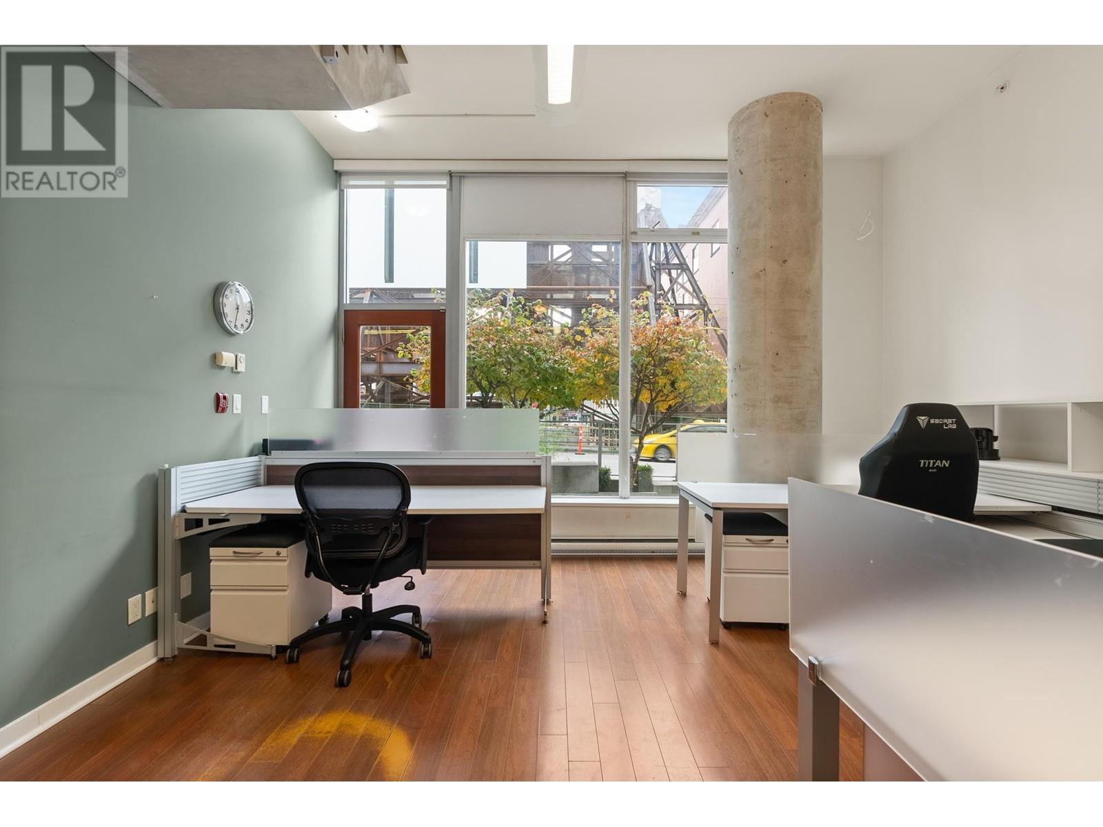 Listing Picture 23 of 30 : 817 CAMBIE STREET, Vancouver / 溫哥華 - 魯藝地產 Yvonne Lu Group - MLS Medallion Club Member