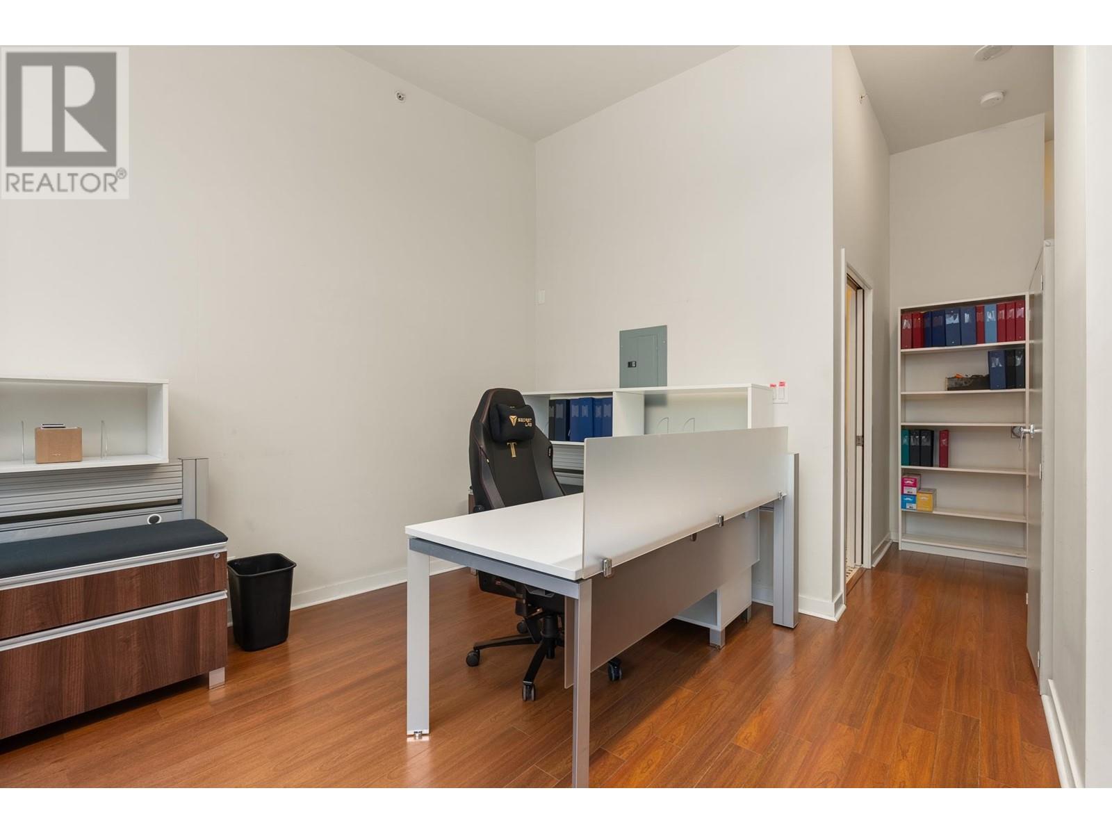 Listing Picture 27 of 30 : 817 CAMBIE STREET, Vancouver / 溫哥華 - 魯藝地產 Yvonne Lu Group - MLS Medallion Club Member