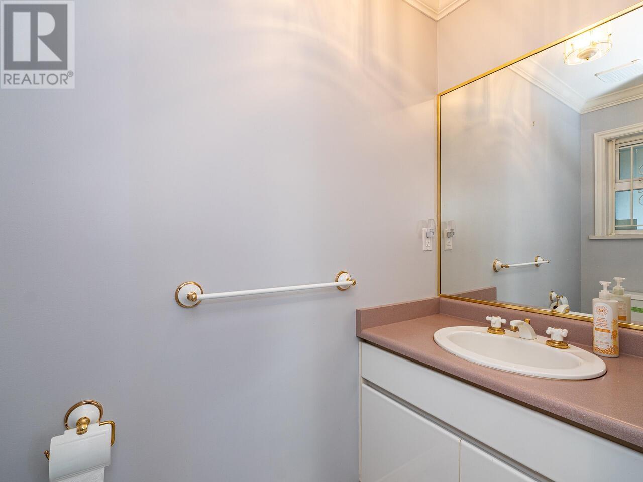 39 W 12th Avenue, Vancouver, British Columbia  V5Y 1T4 - Photo 12 - R2953185