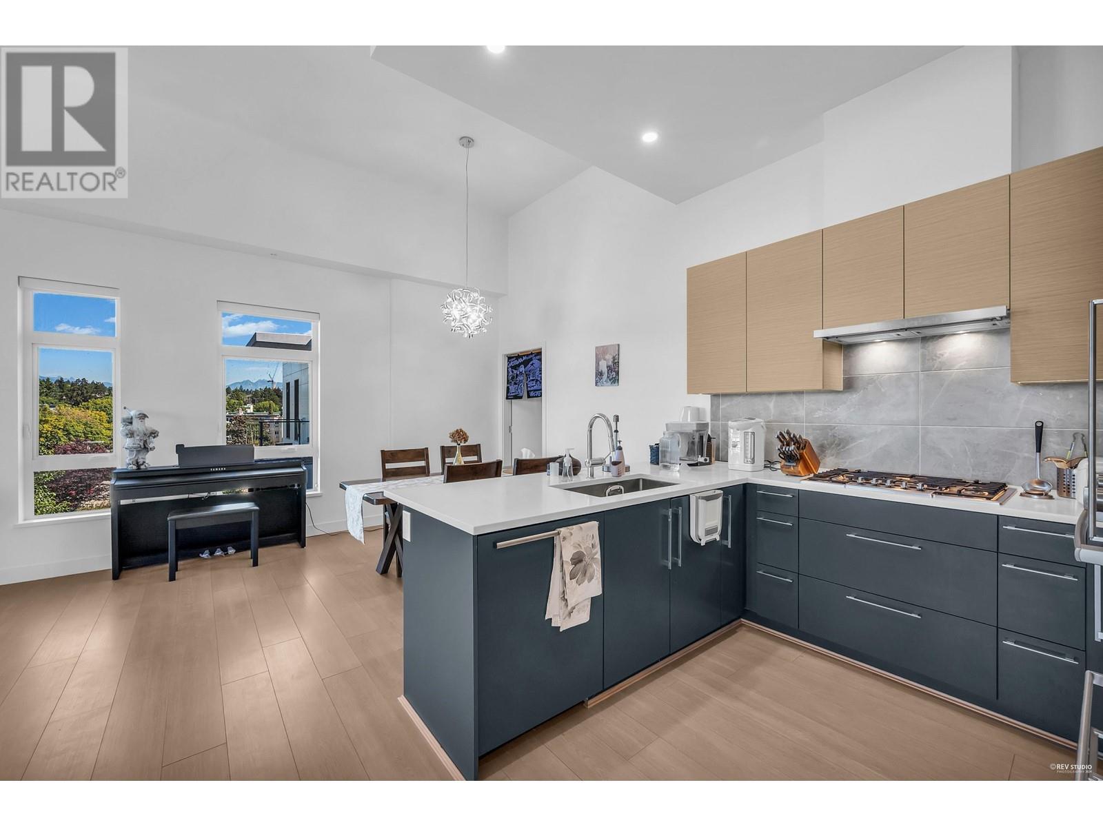 602 8888 Osler Street, Vancouver, British Columbia  V6P 4G2 - Photo 3 - R2953190