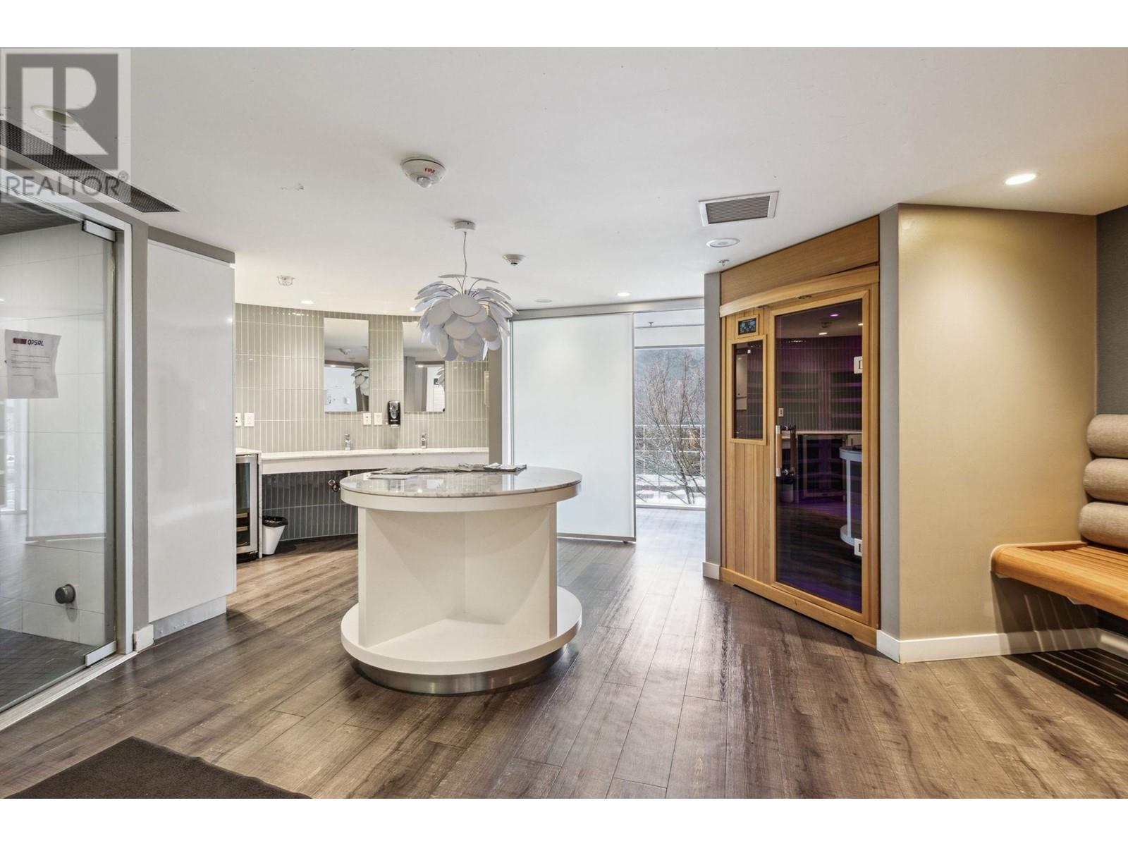 Listing Picture 14 of 25 : 1504 1775 QUEBEC STREET, Vancouver / 溫哥華 - 魯藝地產 Yvonne Lu Group - MLS Medallion Club Member