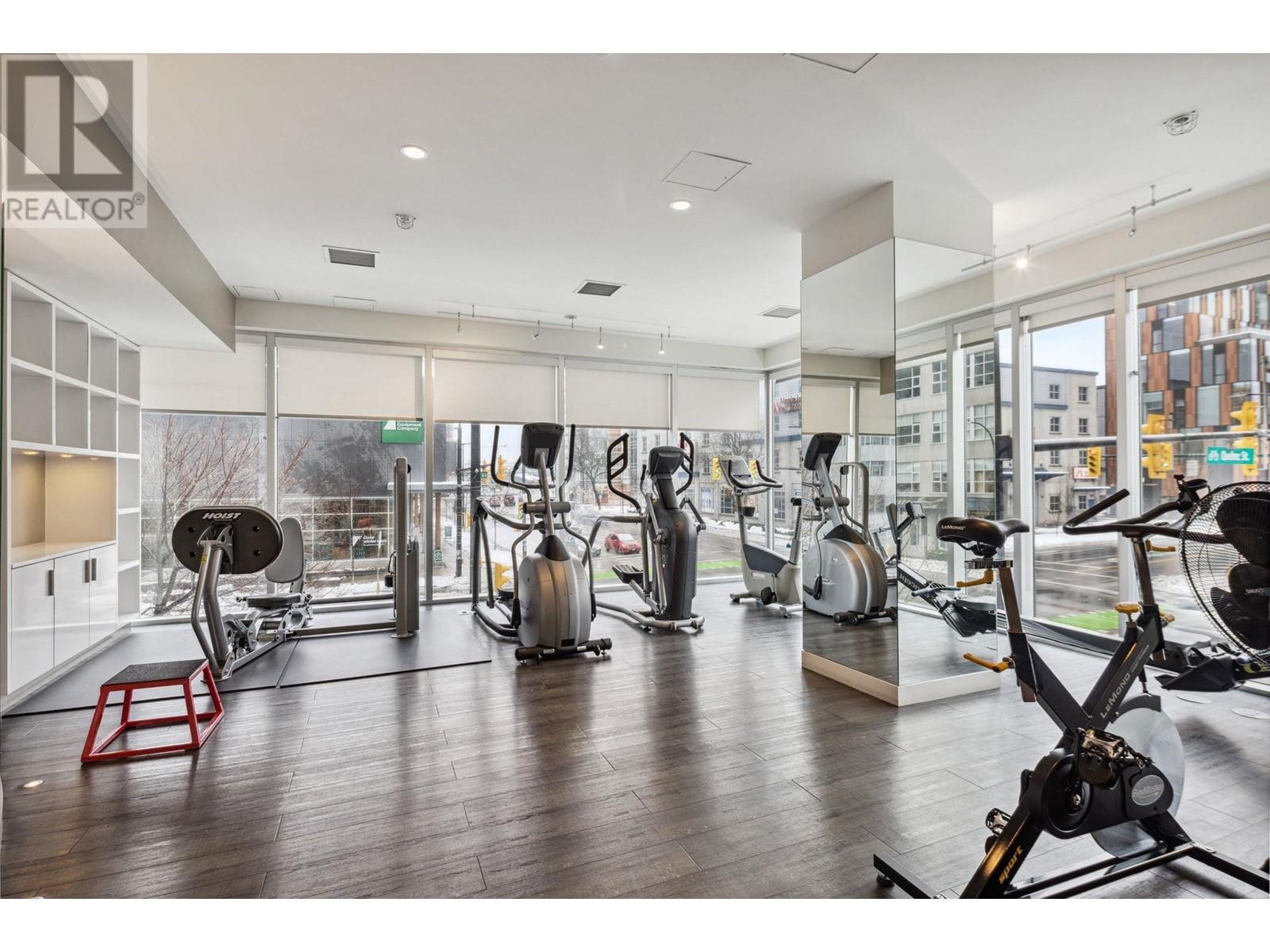 Listing Picture 16 of 25 : 1504 1775 QUEBEC STREET, Vancouver / 溫哥華 - 魯藝地產 Yvonne Lu Group - MLS Medallion Club Member