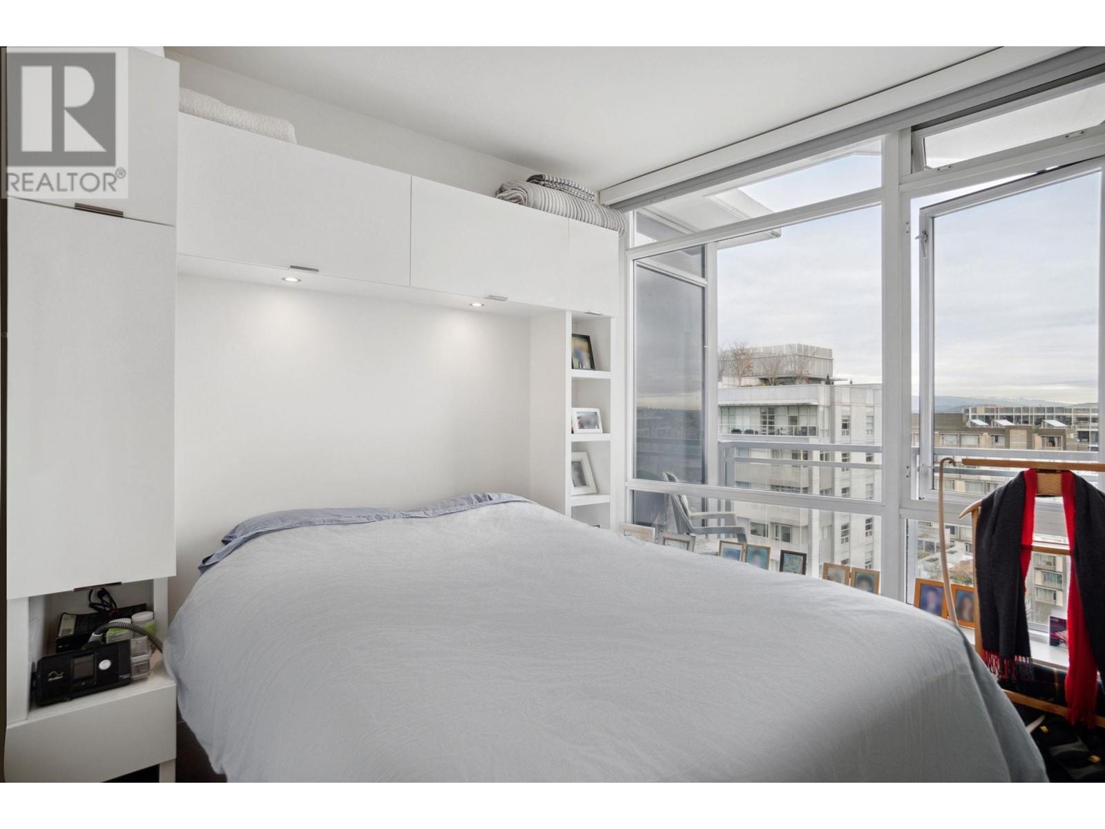 Listing Picture 4 of 25 : 1504 1775 QUEBEC STREET, Vancouver / 溫哥華 - 魯藝地產 Yvonne Lu Group - MLS Medallion Club Member