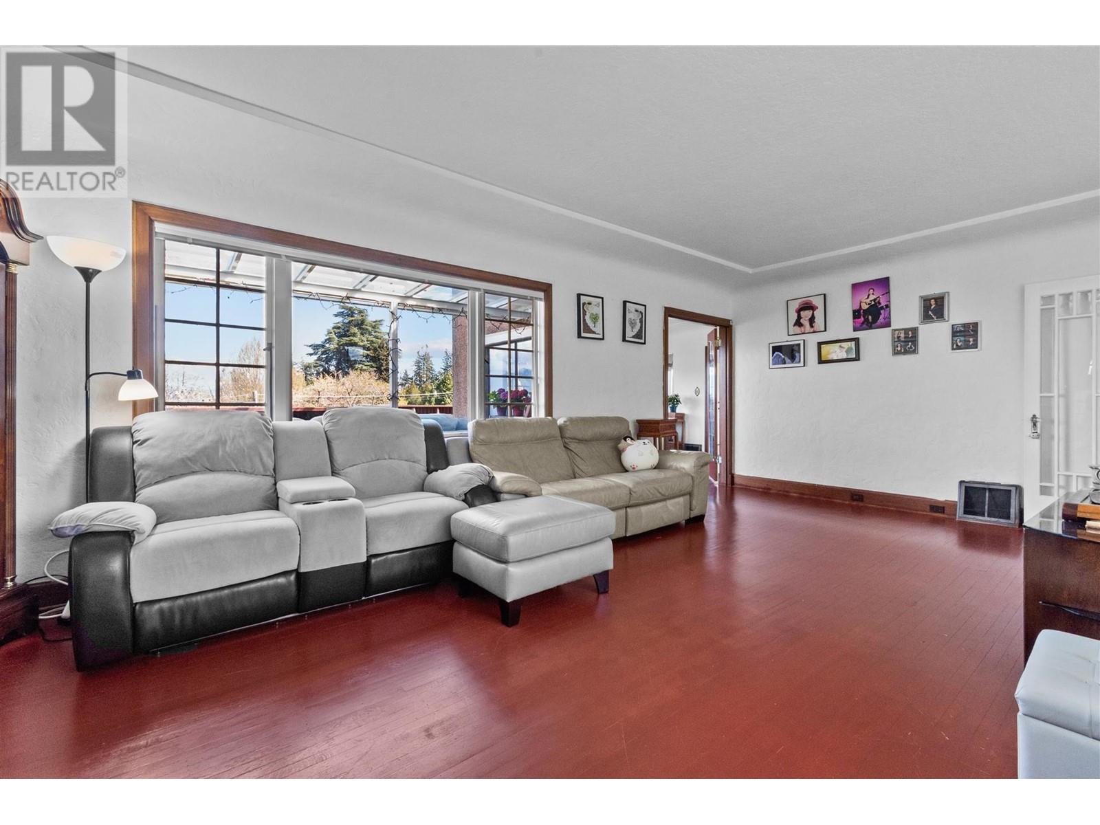 2516 Courtenay Street, Vancouver, British Columbia  V6R 3X3 - Photo 6 - R2953163
