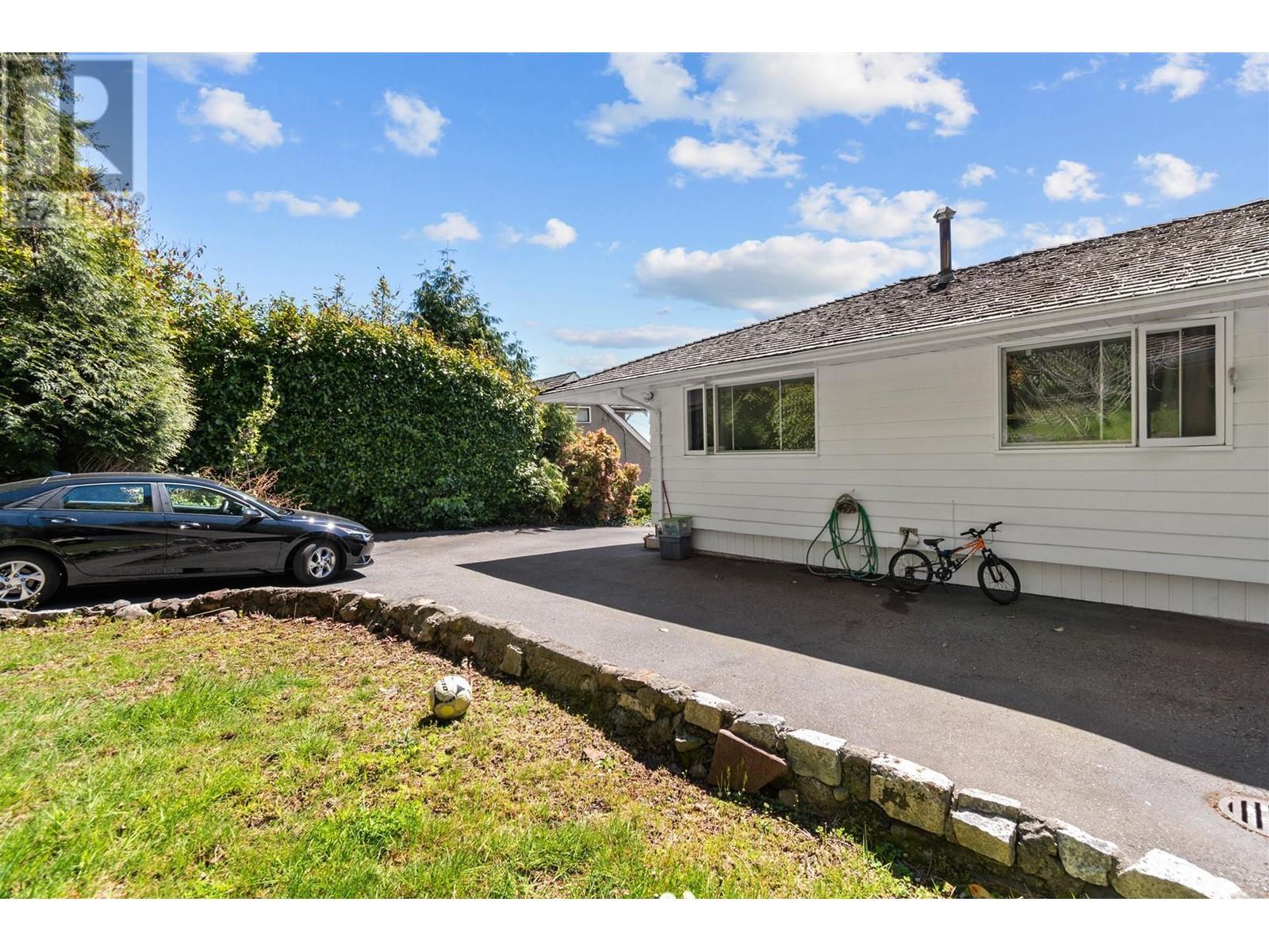 1895 Rosebery Avenue, West Vancouver, British Columbia  V7V 2Z5 - Photo 19 - R2953204