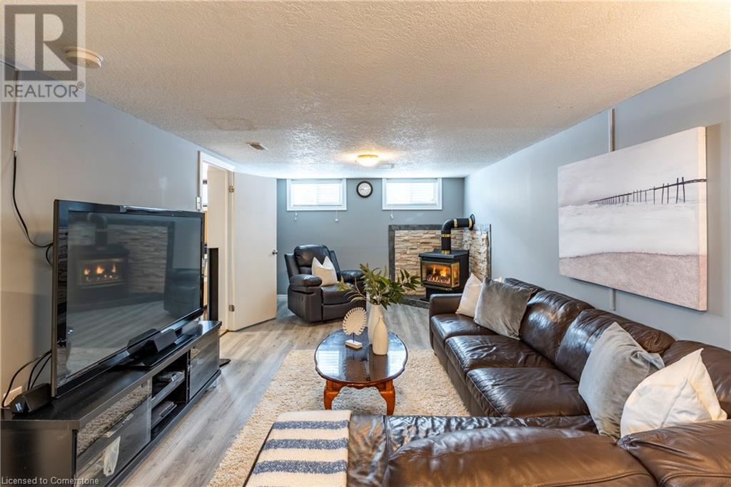 31 Pinecrest Drive, Kitchener, Ontario  N2A 2G7 - Photo 33 - 40685839