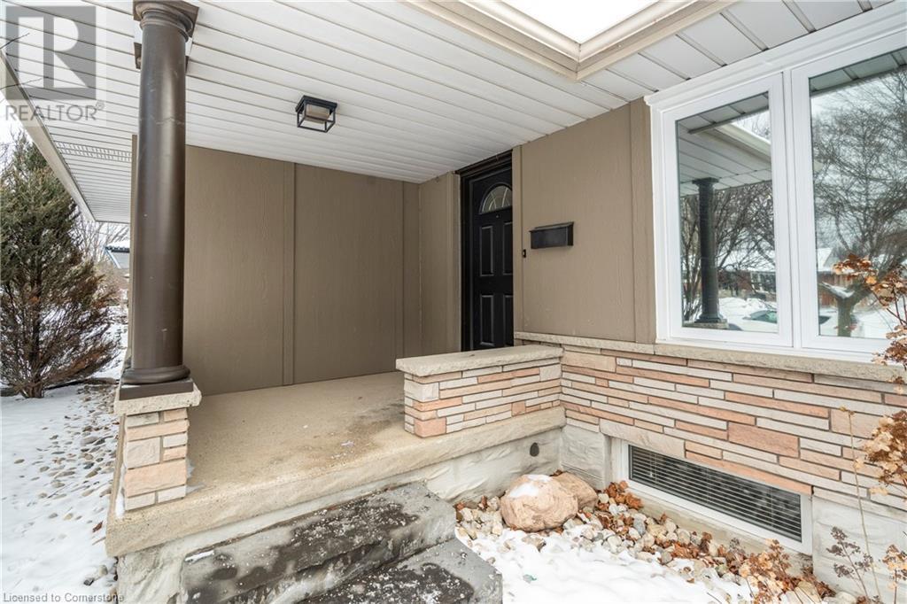 31 Pinecrest Drive, Kitchener, Ontario  N2A 2G7 - Photo 4 - 40685839