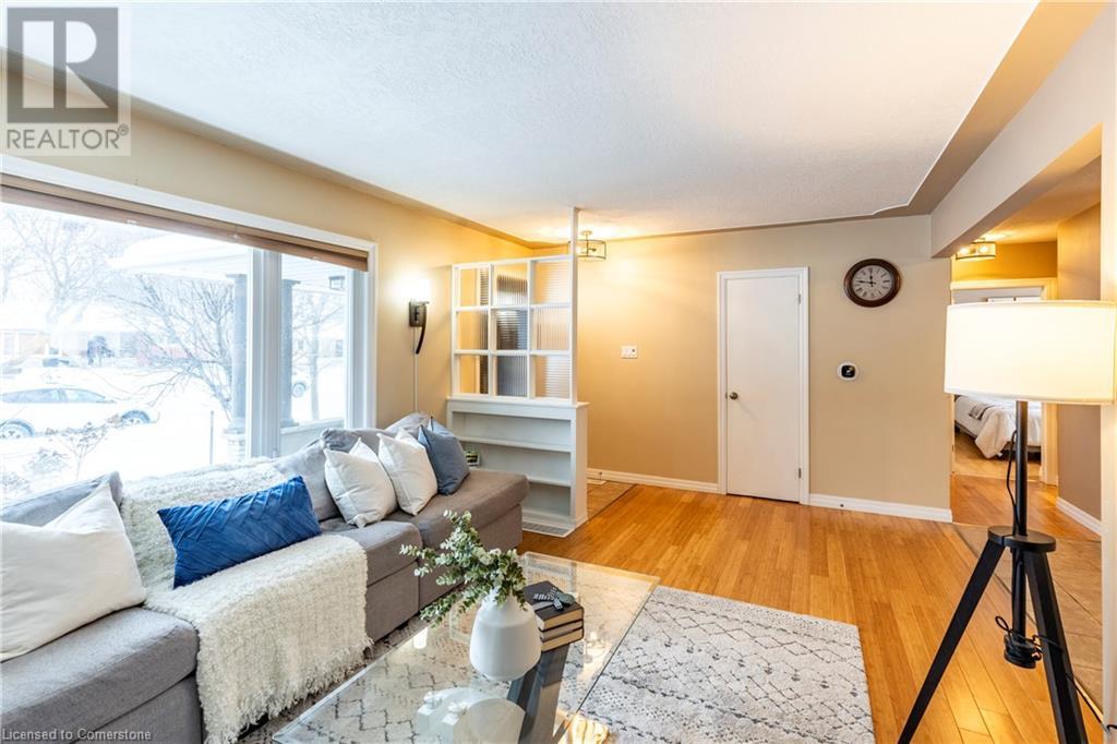 31 Pinecrest Drive, Kitchener, Ontario  N2A 2G7 - Photo 8 - 40685839