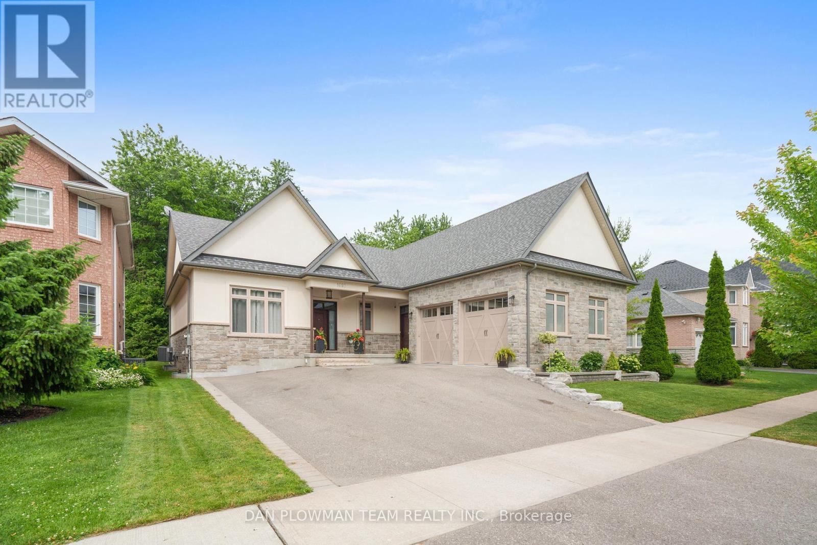 1682 HEATHSIDE CRESCENT, Pickering, Ontario