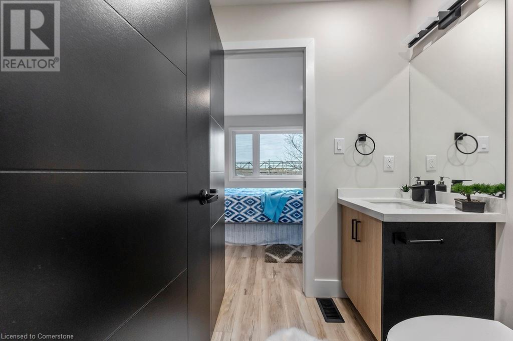 209 Grenfell Street, Hamilton, Ontario  L8H 3J6 - Photo 16 - 40687957