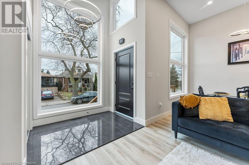 209 Grenfell Street, Hamilton, Ontario  L8H 3J6 - Photo 10 - 40687957