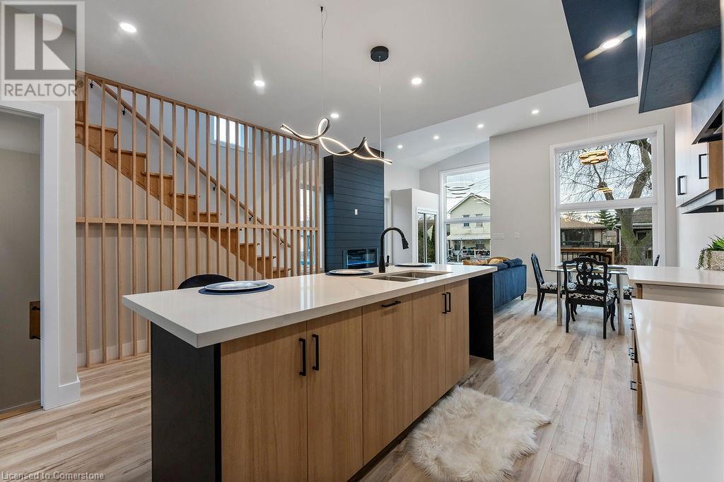 209 Grenfell Street, Hamilton, Ontario  L8H 3J6 - Photo 14 - 40687957