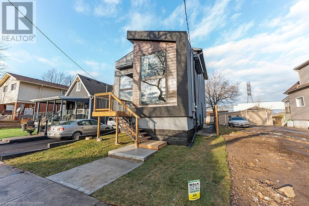 209 Grenfell Street, Hamilton, Ontario  L8H 3J6 - Photo 6 - 40687957