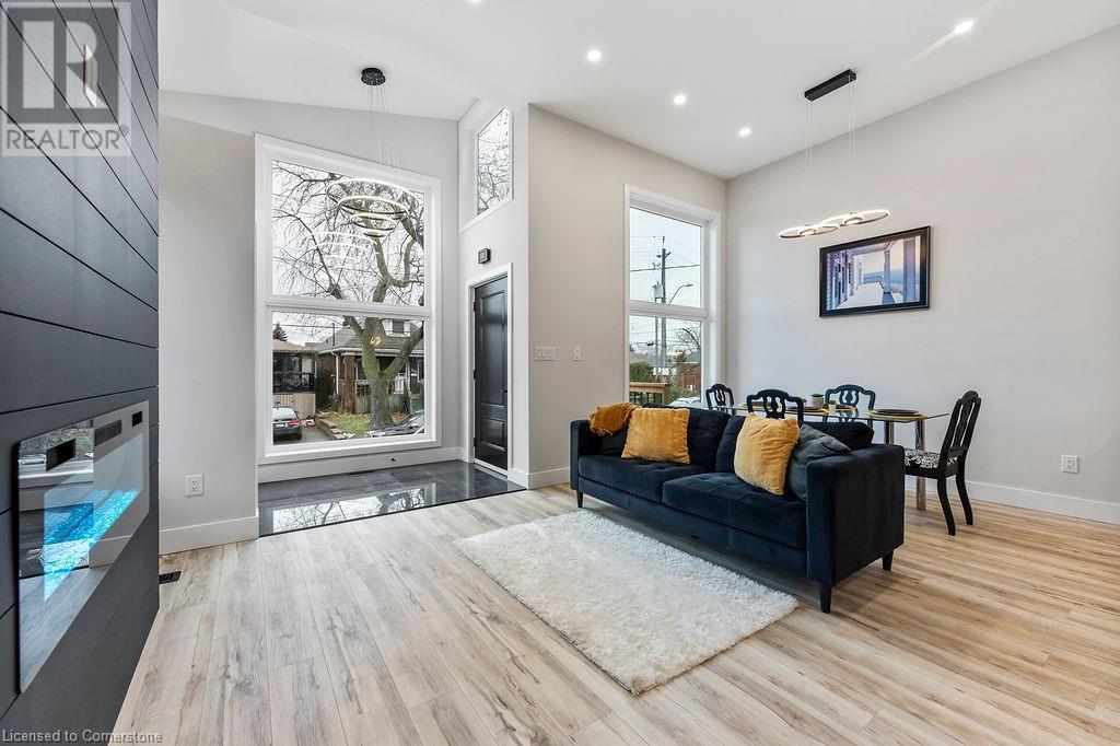 209 Grenfell Street, Hamilton, Ontario  L8H 3J6 - Photo 8 - 40687957