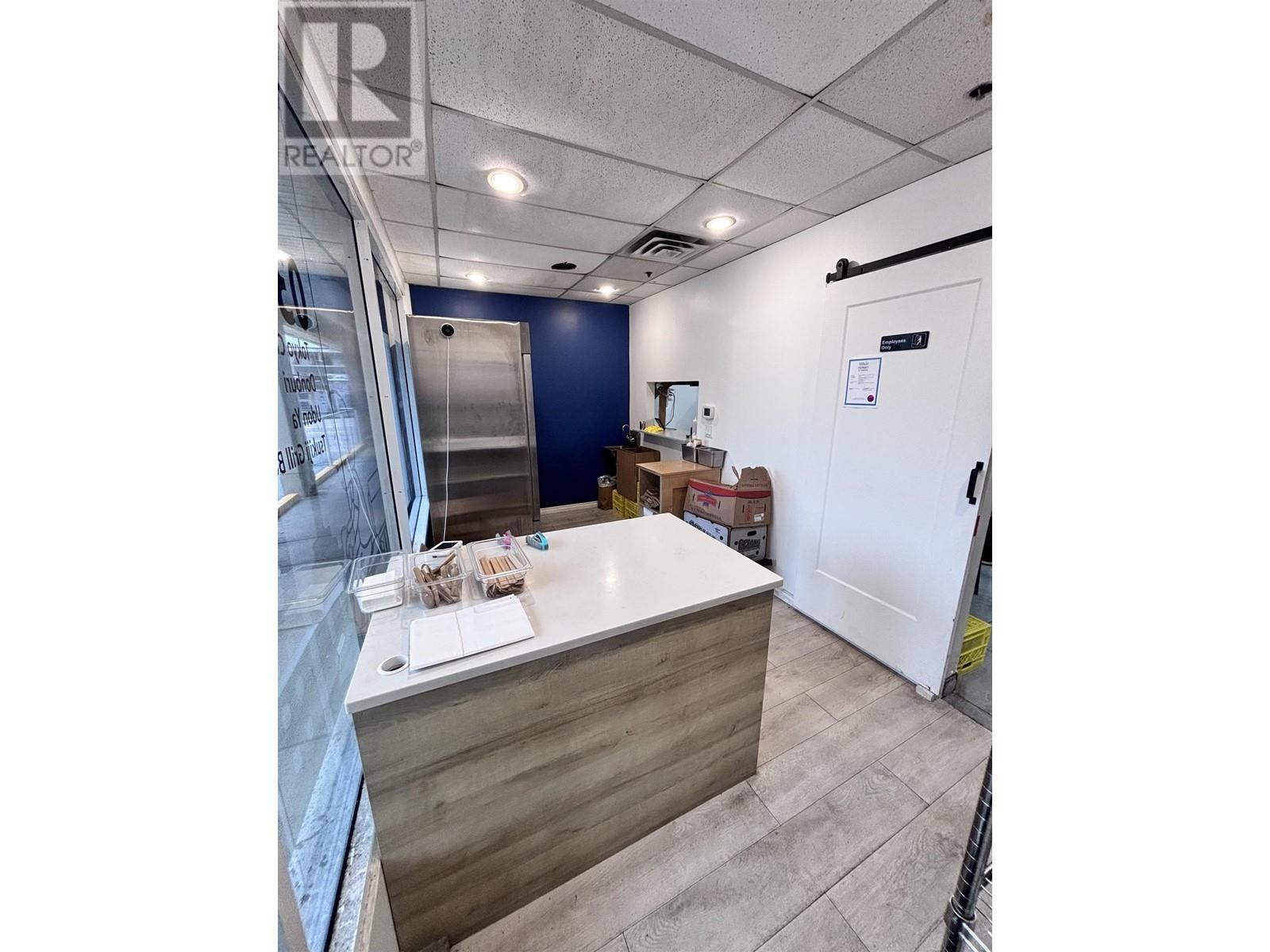 3 3490 Kingsway, Vancouver, British Columbia  V5R 5L7 - Photo 3 - C8065389