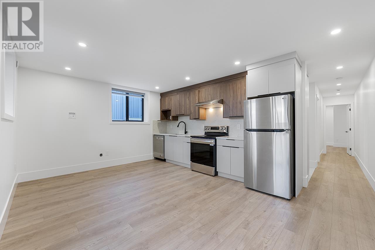 Listing Picture 29 of 40 : 6807 STANLEY STREET, Burnaby / 本拿比 - 魯藝地產 Yvonne Lu Group - MLS Medallion Club Member
