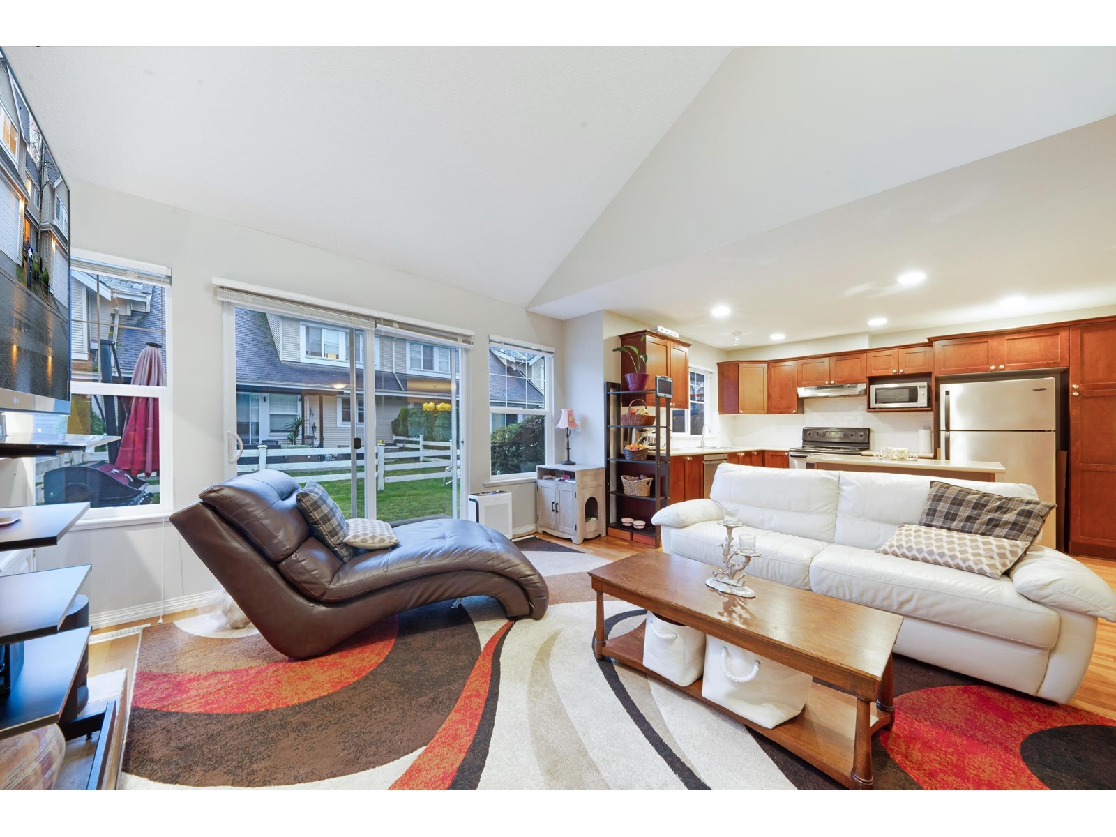 Property at 46 17097 64 AVENUE image 2