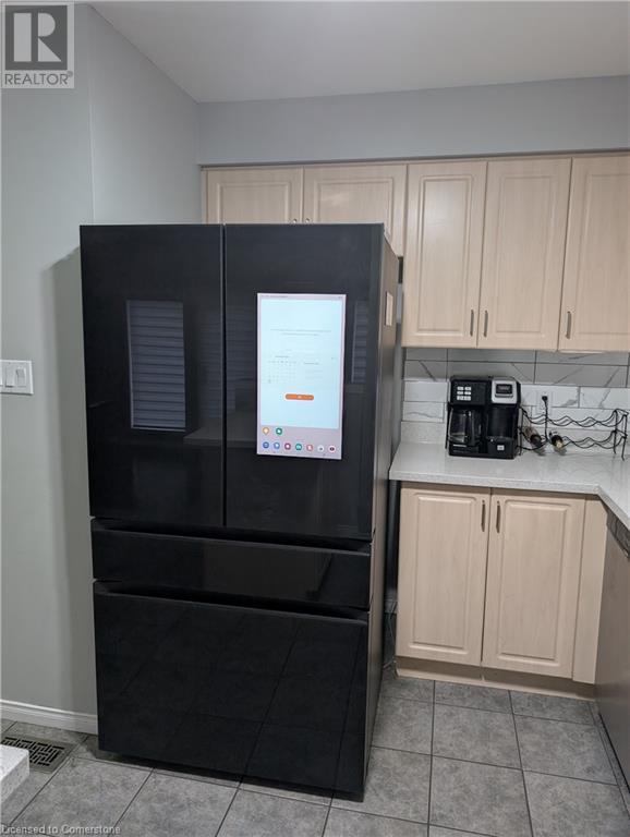 650 Mortimer Drive, Cambridge, Ontario  N3H 5R7 - Photo 3 - 40688216