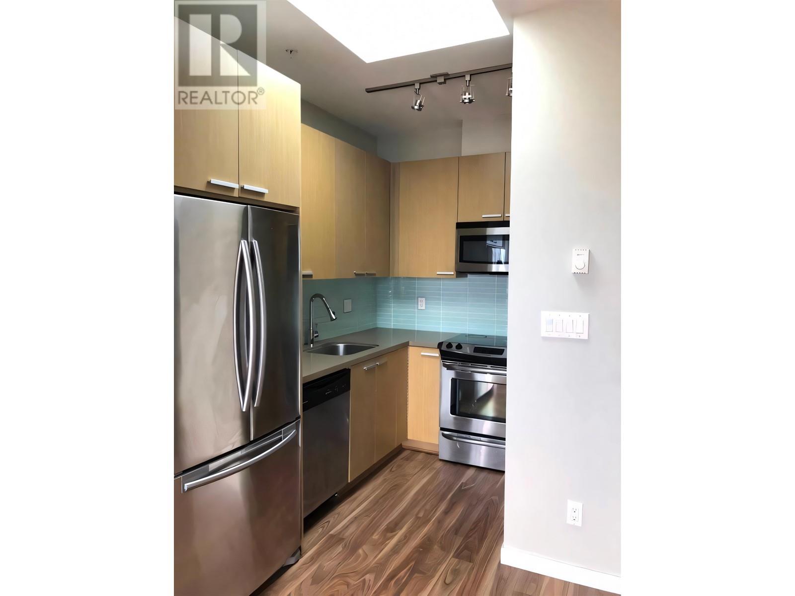 Ph17 5388 Grimmer Street, Burnaby, British Columbia  V5H 0B9 - Photo 10 - R2953236