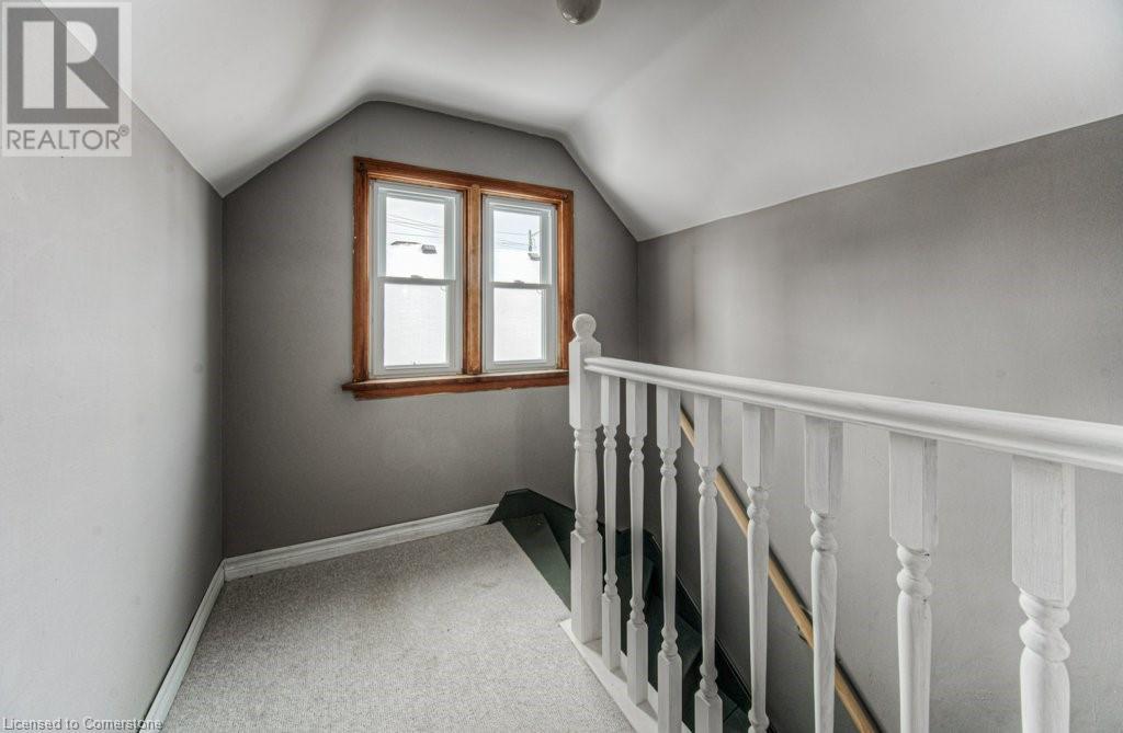 21 Bridgeport Road E, Waterloo, Ontario  N2J 2J4 - Photo 5 - 40683298