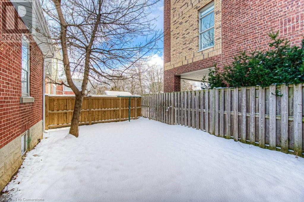 21 Bridgeport Road E, Waterloo, Ontario  N2J 2J4 - Photo 43 - 40683298