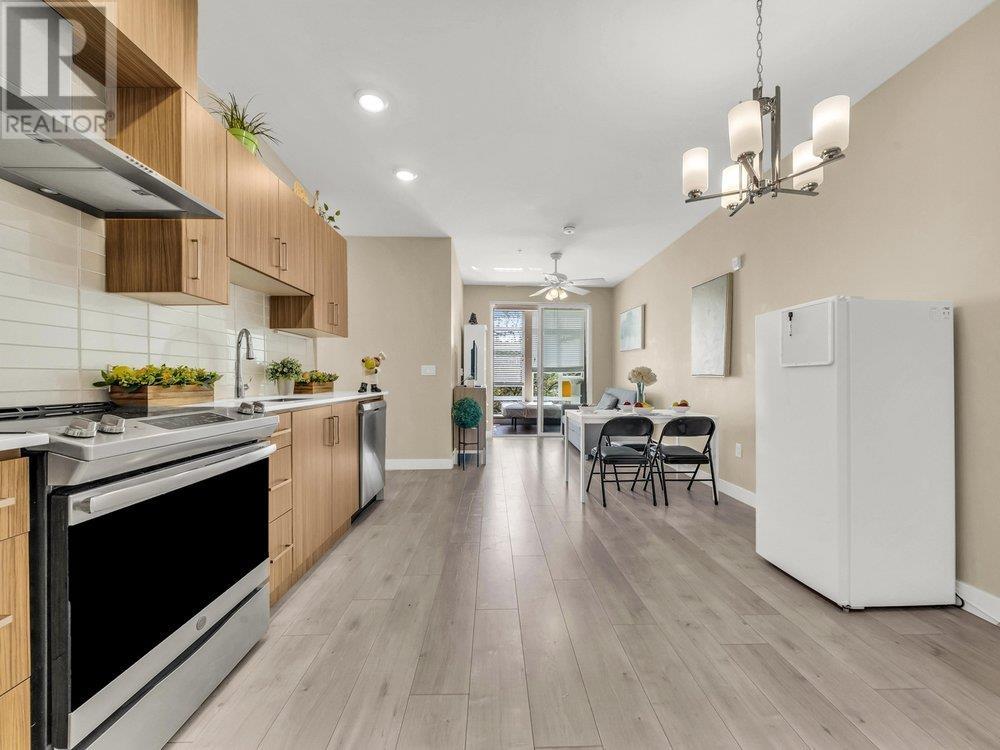 221 2889 E 1st Avenue, Vancouver, British Columbia  V5M 0G2 - Photo 2 - R2953013