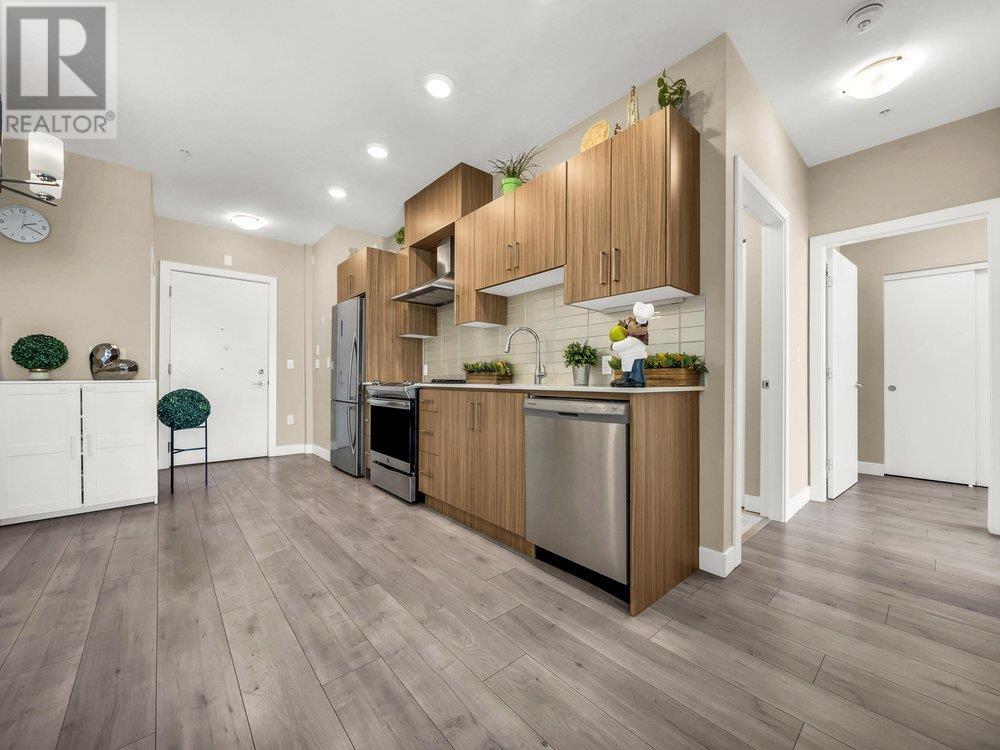 221 2889 E 1st Avenue, Vancouver, British Columbia  V5M 0G2 - Photo 5 - R2953013