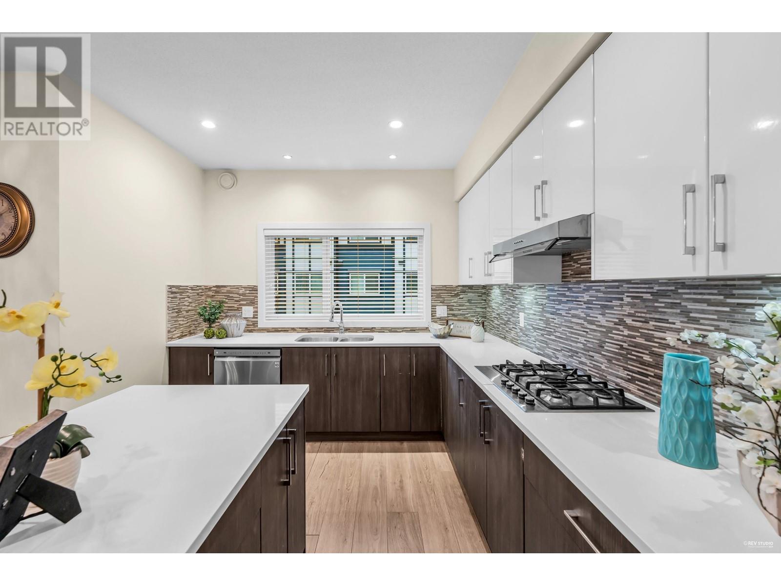 Listing Picture 5 of 38 : 48 9680 ALEXANDRA ROAD, Richmond / 烈治文 - 魯藝地產 Yvonne Lu Group - MLS Medallion Club Member