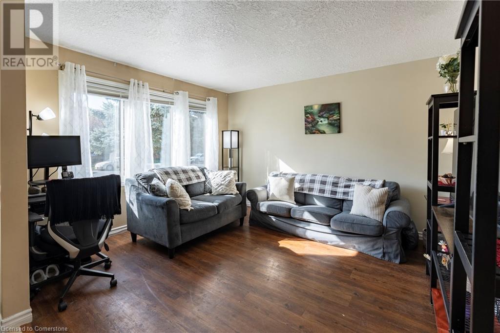 58 Breckenridge Drive, Kitchener, Ontario  N2B 2N9 - Photo 6 - 40666998