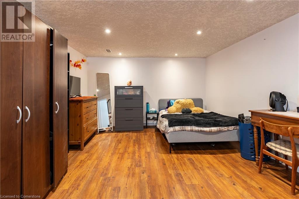 58 Breckenridge Drive, Kitchener, Ontario  N2B 2N9 - Photo 23 - 40666998