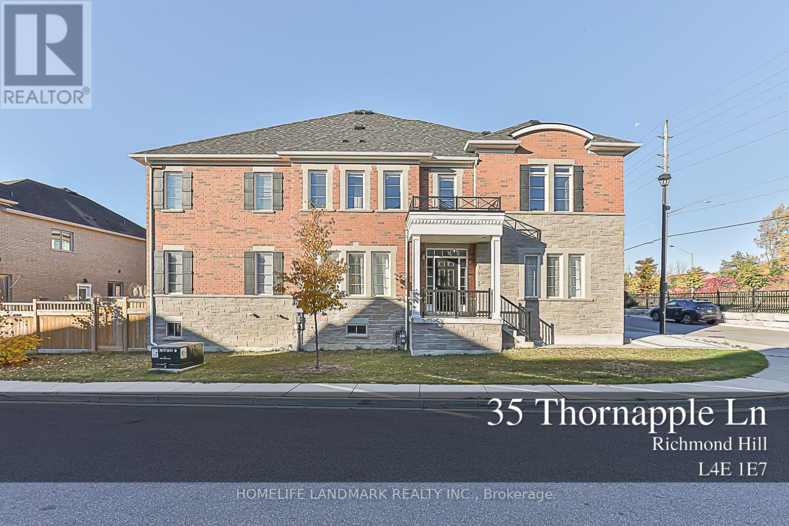 35 THORNAPPLE LANE, Richmond Hill, Ontario