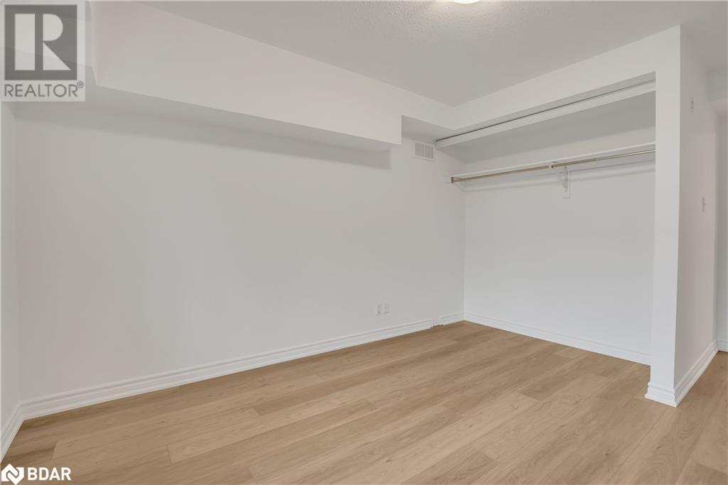 49 Jacobs Terrace Unit# 215, Barrie, Ontario  L4N 0W4 - Photo 17 - 40687972