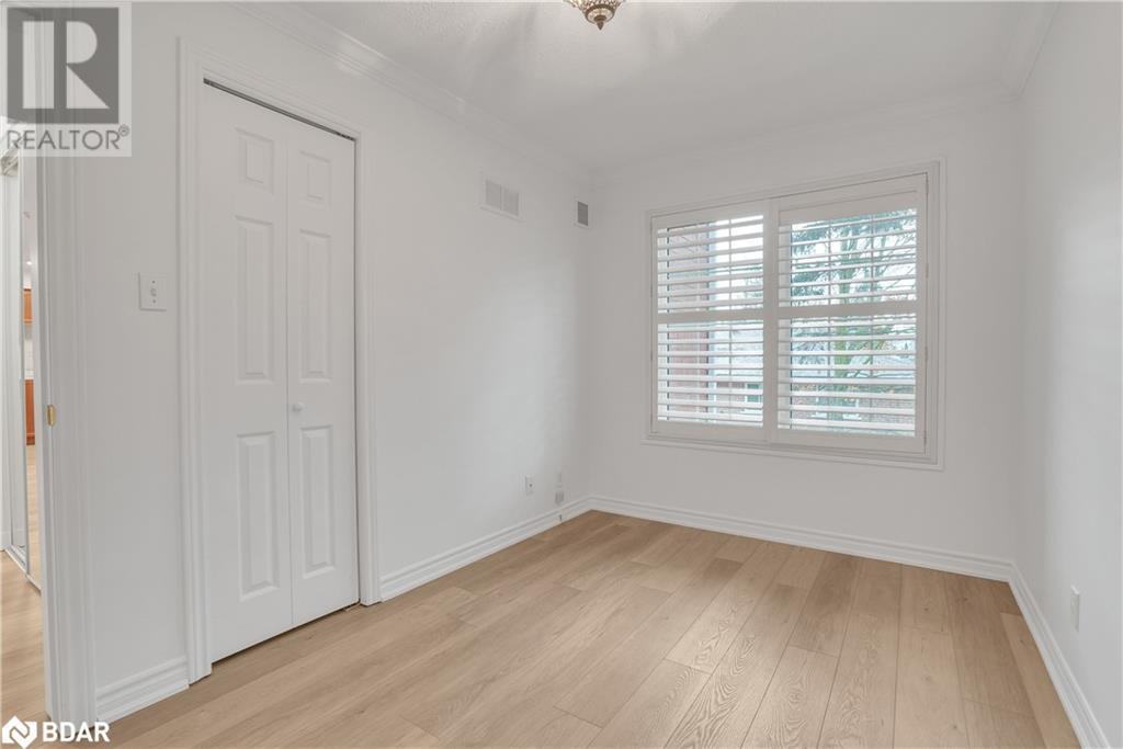 49 Jacobs Terrace Unit# 215, Barrie, Ontario  L4N 0W4 - Photo 18 - 40687972