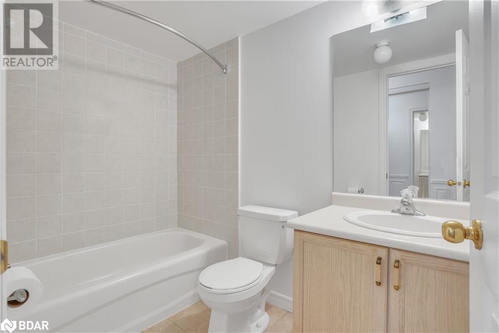 49 Jacobs Terrace Unit# 215, Barrie, Ontario  L4N 0W4 - Photo 21 - 40687972