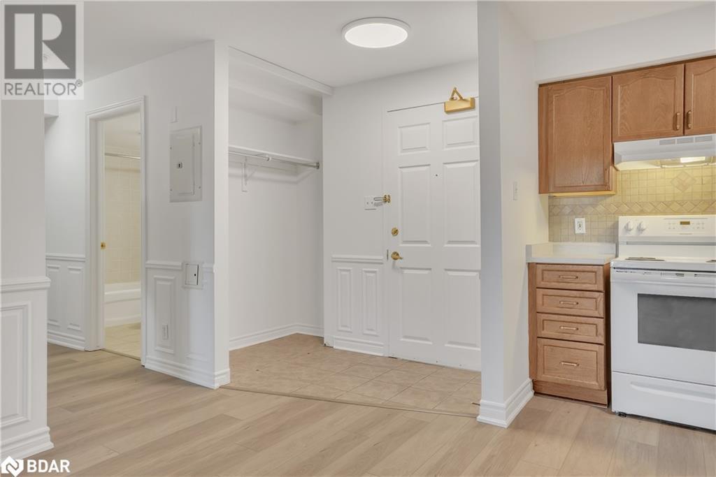 49 Jacobs Terrace Unit# 215, Barrie, Ontario  L4N 0W4 - Photo 26 - 40687972