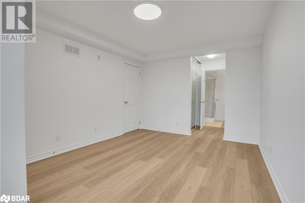 49 Jacobs Terrace Unit# 215, Barrie, Ontario  L4N 0W4 - Photo 8 - 40687972