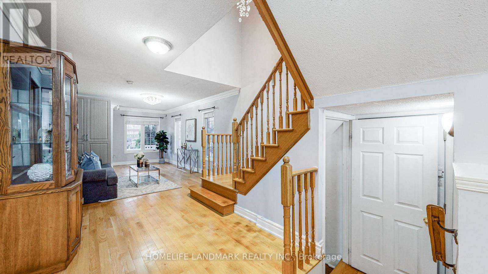 Property at 29 LUCERNE DRIVE image 4