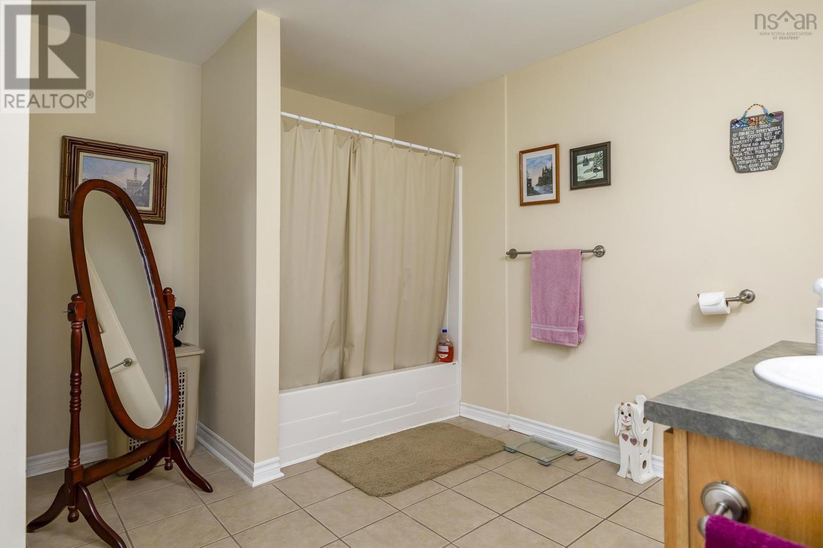 494 Pictou Road, Valley, Nova Scotia  B2N 2V1 - Photo 10 - 202500292