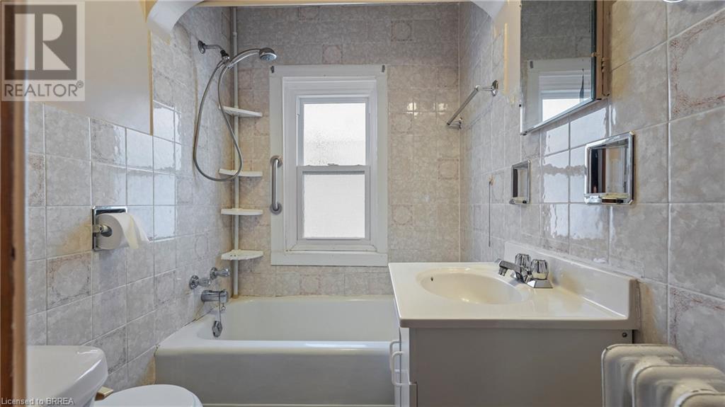 190 Colborne Street W, Brantford, Ontario  N3T 1L4 - Photo 17 - 40687073