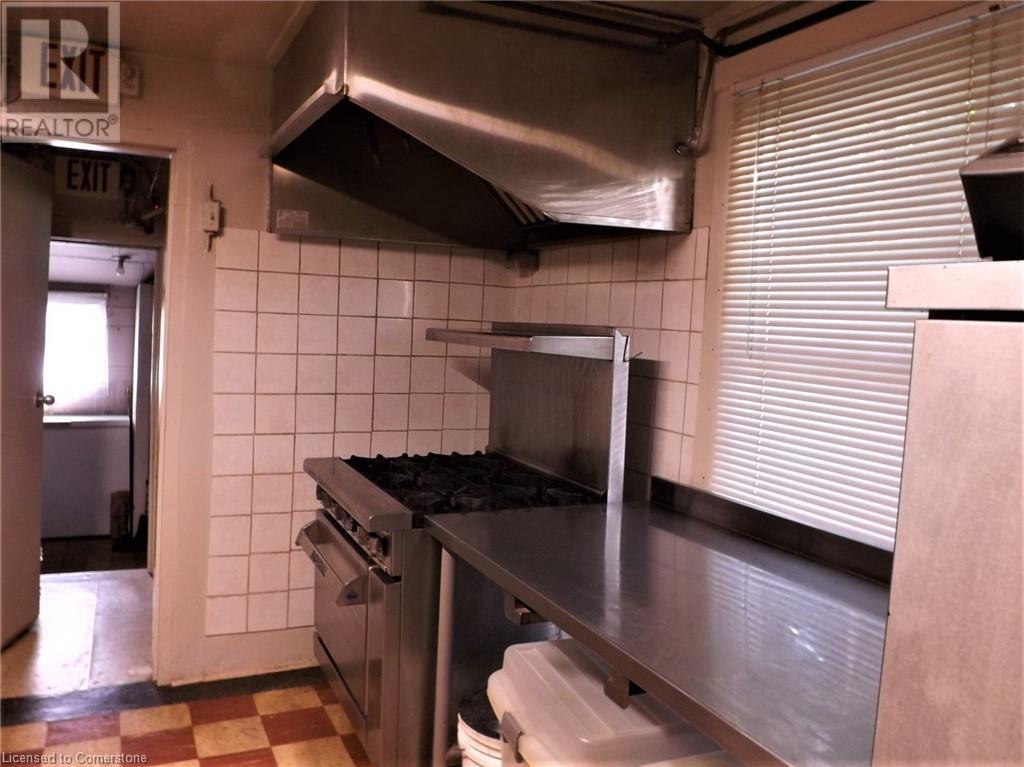 5815 Main Street, Niagara Falls, Ontario  L2G 5Z6 - Photo 8 - 40688205