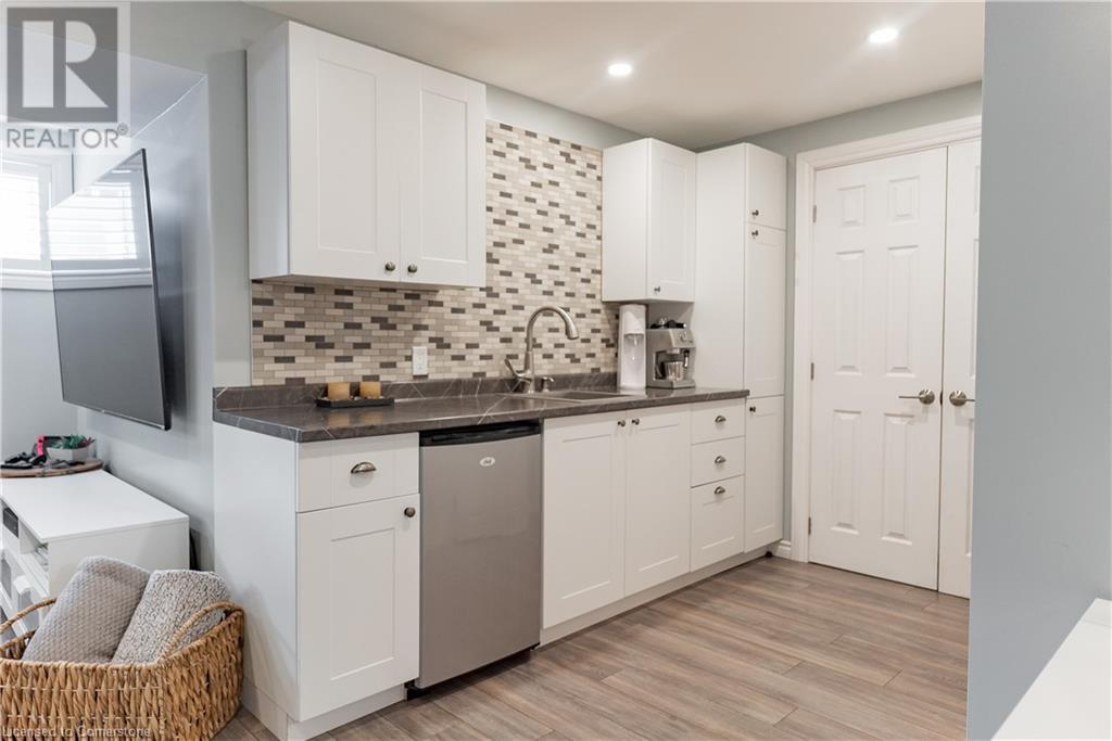 183 Pumpkin Pass, Binbrook, Ontario  L0R 1C0 - Photo 34 - 40687742