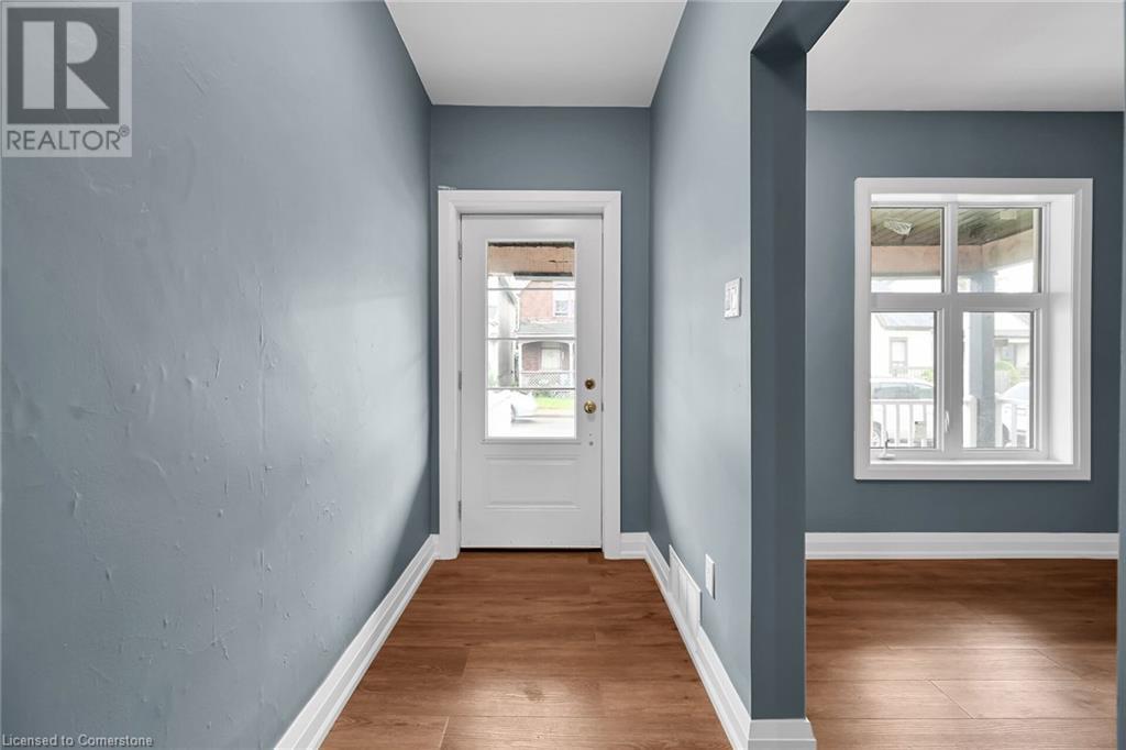 33 Shaw Street, Hamilton, Ontario  L8L 3P2 - Photo 15 - XH4202194