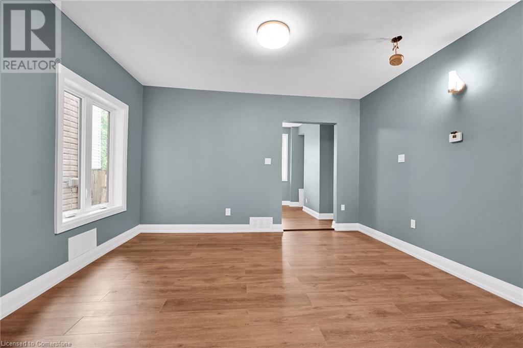 33 Shaw Street, Hamilton, Ontario  L8L 3P2 - Photo 11 - XH4202194