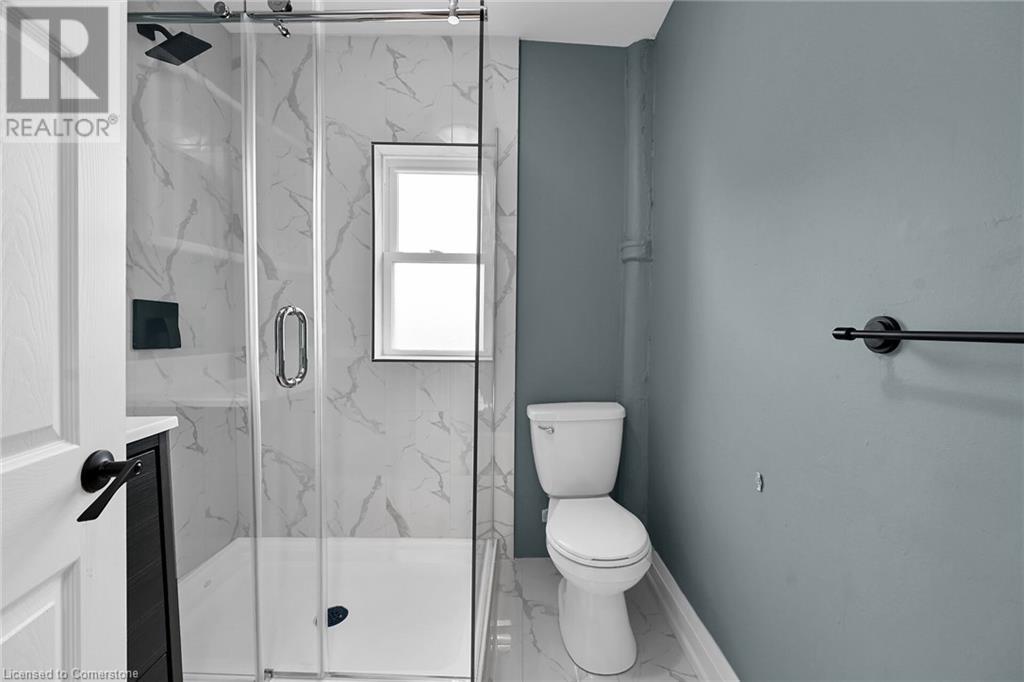 33 Shaw Street, Hamilton, Ontario  L8L 3P2 - Photo 17 - XH4202194