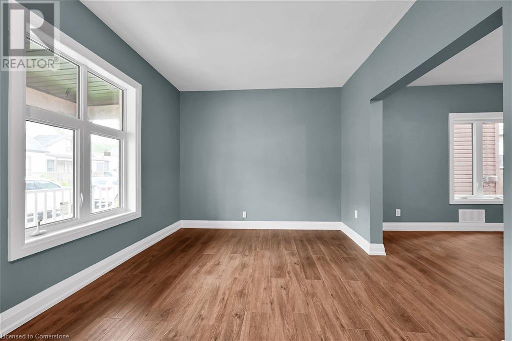 33 Shaw Street, Hamilton, Ontario  L8L 3P2 - Photo 13 - XH4202194